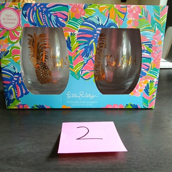 Lilly Pultzier Wine Glasses Nwt 2 Sets Avaliable Nwt - Picture 1 of 1